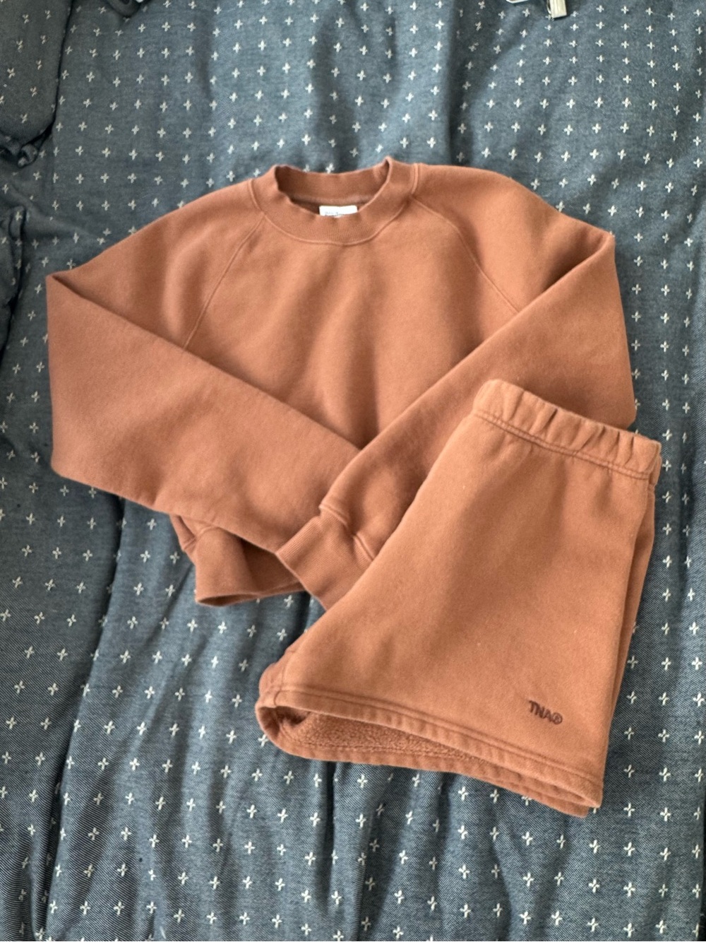 SHORTS Aritzia Perfect High Rise shorts in Teddy Bear Brown